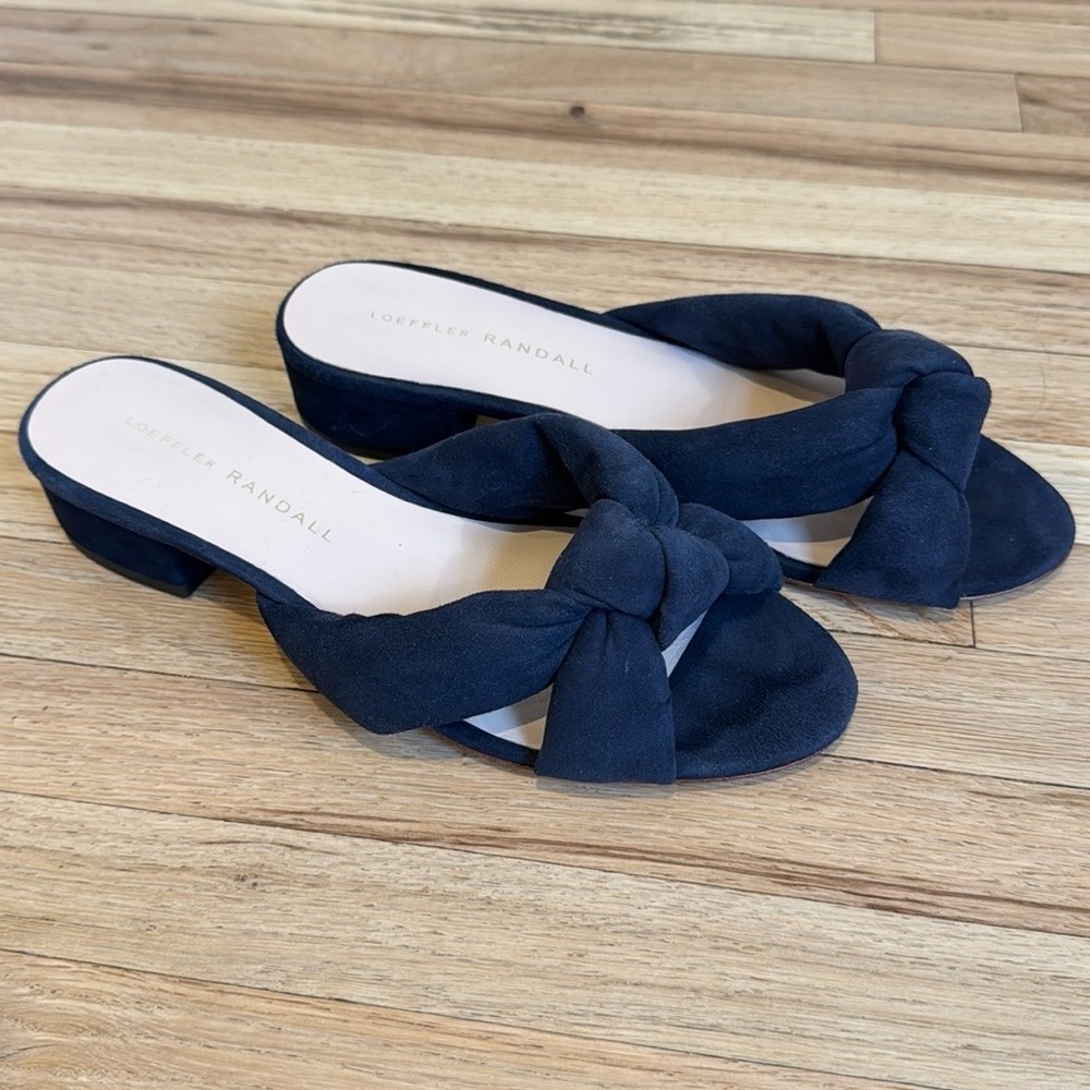 Loeffler Randall navy blue knot slides size 5